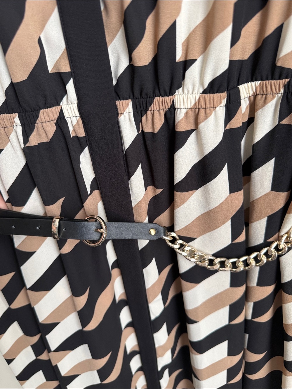 Anne Klein Geometric Print Long Sleeves Shirt Dress with Chain Belt - Picture 5 of 11